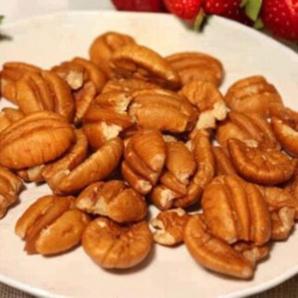 Bowl of Elliot pecan halves