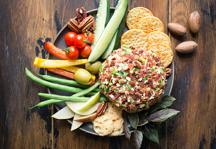 Pecan, Bacon, and Jalapeño Cheeseball